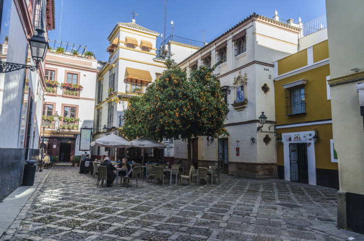 Sevilla 257 - plaza de Los Venerables.jpg